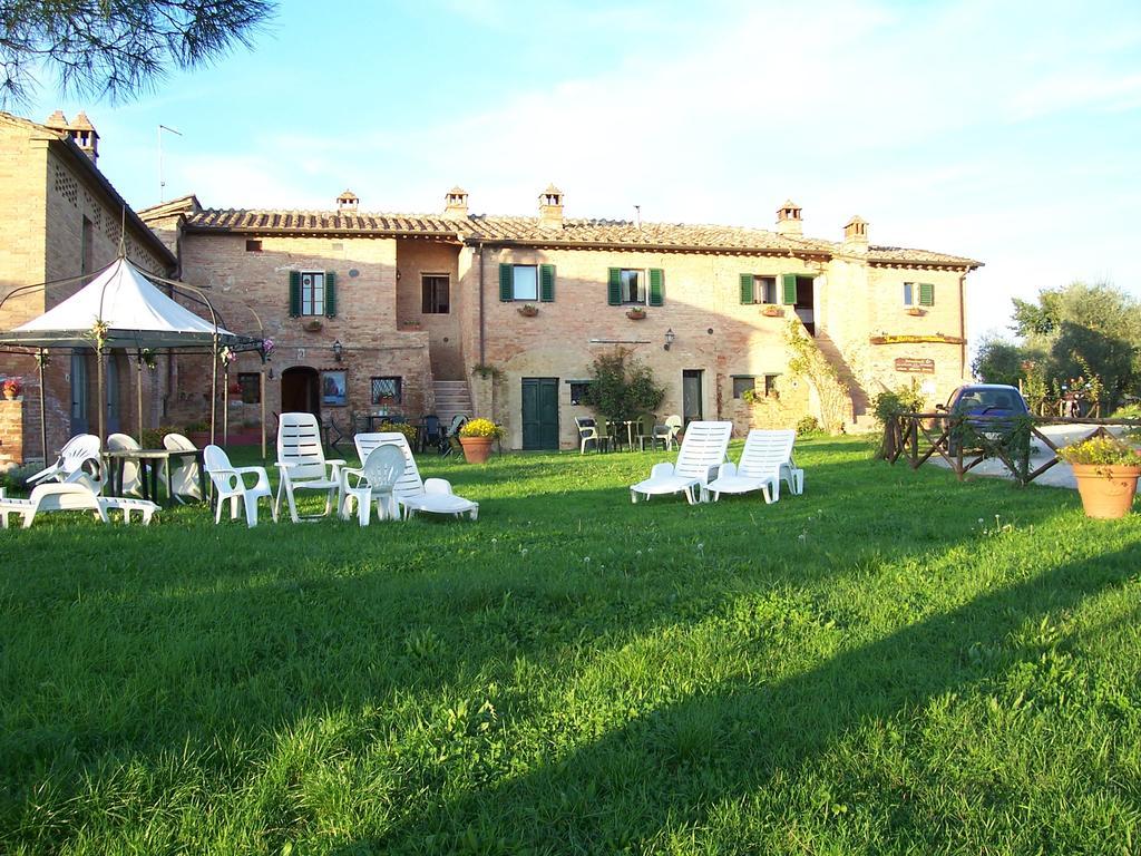 Agriturismo La Grotta Di Montecchino Siena Ngoại thất bức ảnh