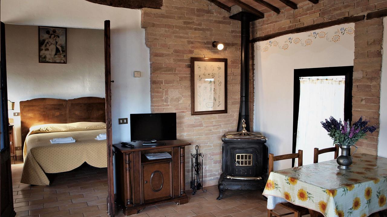 Agriturismo La Grotta Di Montecchino Siena Ngoại thất bức ảnh