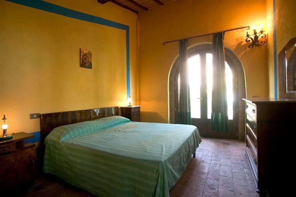 Agriturismo La Grotta Di Montecchino Siena Ngoại thất bức ảnh